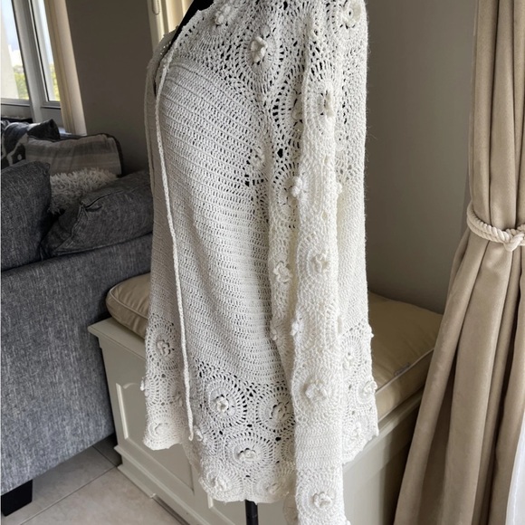 Josephine CHAUS boho Flower Knit Crochet WHITE SWEATER PULLOVER  SIZE 2 - Picture 4 of 7
